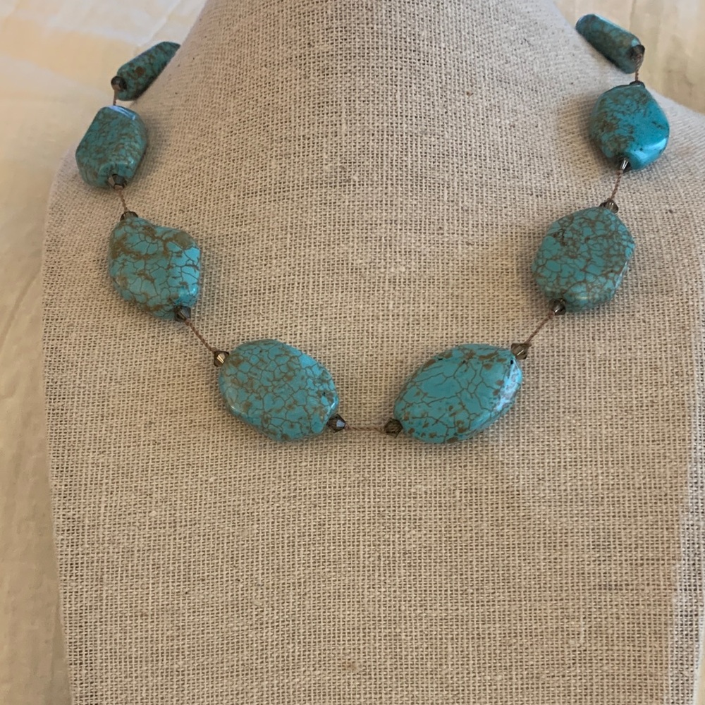 Chic Turquoise Gemstone Necklace